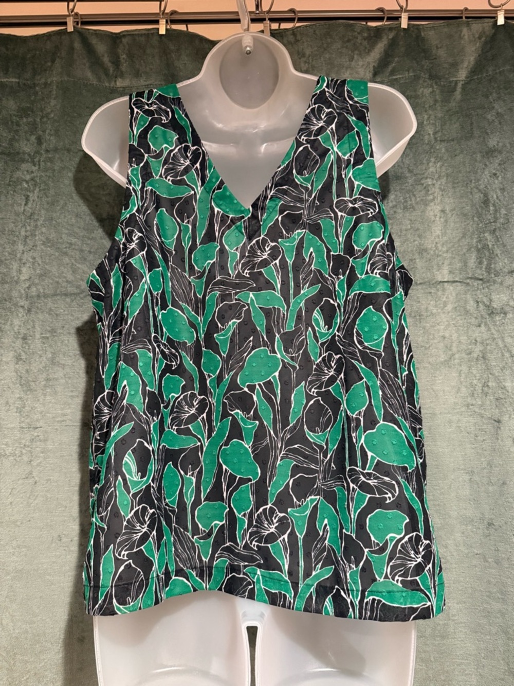 a new day Green and Black V-Neck Sleeveless Camisole